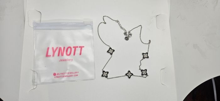 Lynott Passionate Clover Necklace
