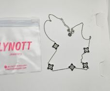 Lynott Passionate Clover Necklace