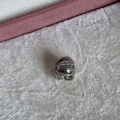 Pandora sterling silver birthday milestone 18 Charm very good condition