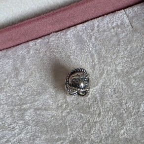 Pandora sterling silver birthday milestone 18 Charm very good condition