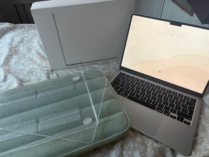 mac book air 2025