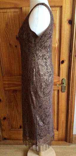 Vintage Dorothy Perkins long line Brown and Gold lacey Party dress Size 18 postage included