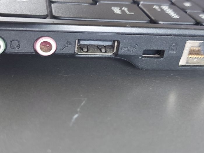 Acer Aspire One, Model D255, Intel Atom N450, 1.66 GHz, 1GB Ram, 250GB HDD, Windows 7, 32 bit, Firefox, Opera, chrome