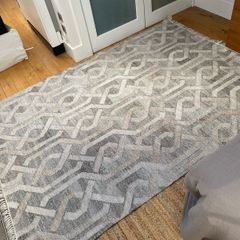 Rug