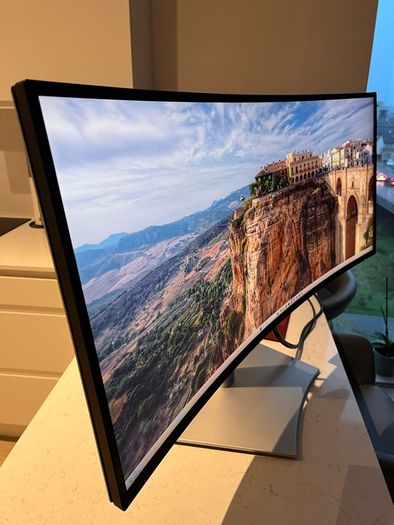 Dell Monitor U3425we 34 Inch curved barely used