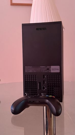 Xbox Series X 1TB with 1 Controller