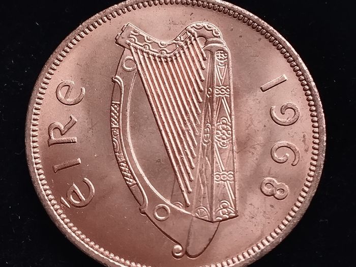 Ireland - 1968 - 1 Penny - Hen with Chicks - KM.11 - [272]