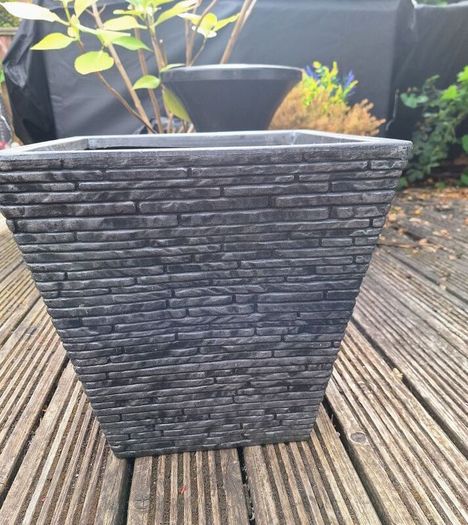 Plant pot