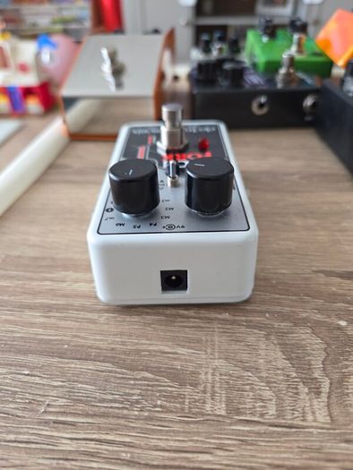 EHX Pitchfork