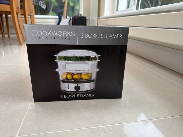 Brand new. Cookworks 3 bowl steamer