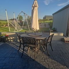 Garden Table 5 chairs and umbrella