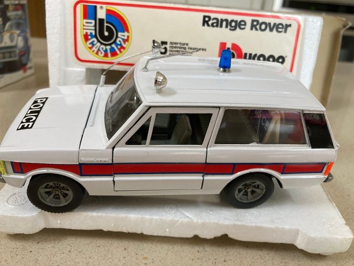 Range Rover Police Scale 1/24 Year 1978 Burago