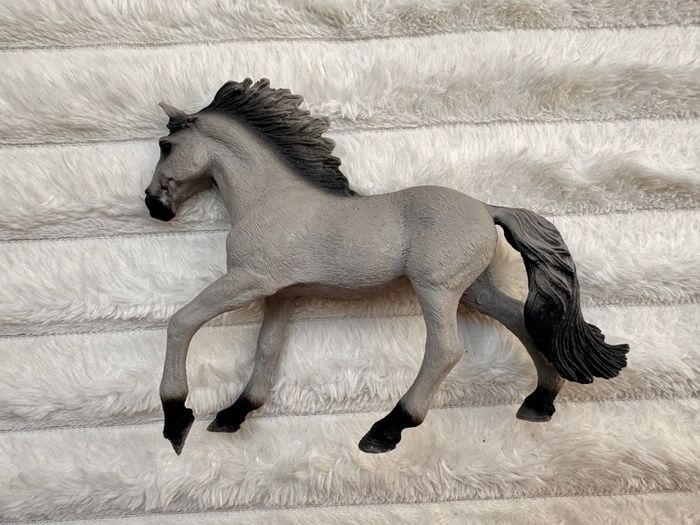 Schleich Farm World Sorraia Mustang Stallion Retired Horse Used Please see photos