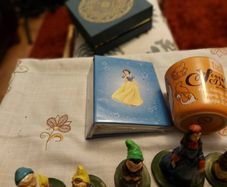 Snow White and seven Dwarfs set