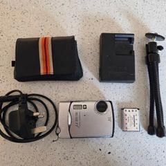 Olympus mju850 sw shock & waterproof digital camera bundle