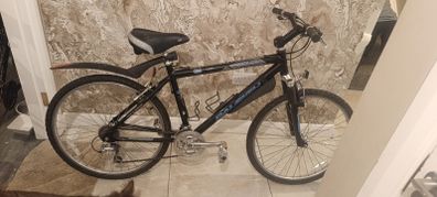 Men's mountain bike