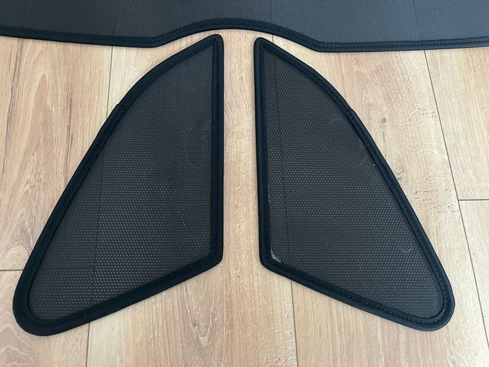 Rear window + small side windows sunshade Audi 8V