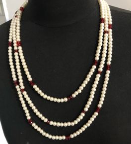 pearl necklace