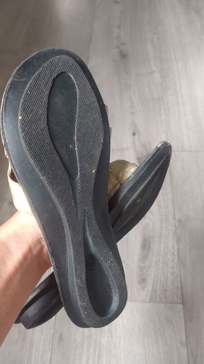Genuine leather sandals with rhinestones size 35