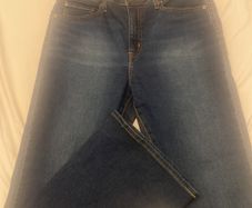 Levi jeans