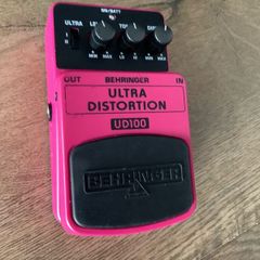 Behringer UD100 Ultra Distortion pedal (Boss DS-2 turbo clone)