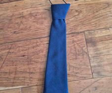 Scoil Aine Clondalkin, navi school tie