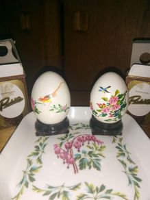Hand painted decorative eggshells