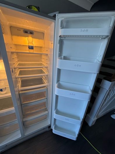 LG fridge freezer + water and ice dispenser