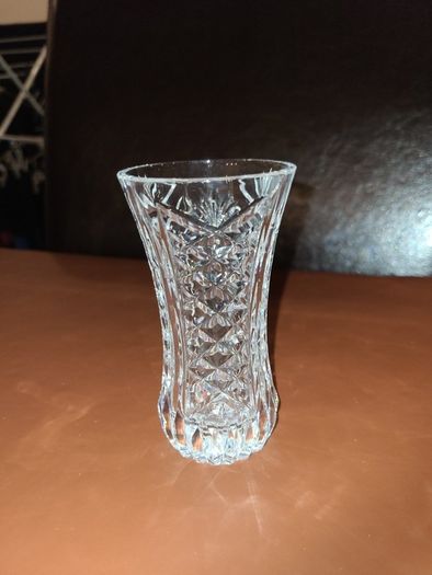 Tyrone crystal vase