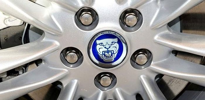 4 x Jaguar Centre Caps (Blue) FREE POST