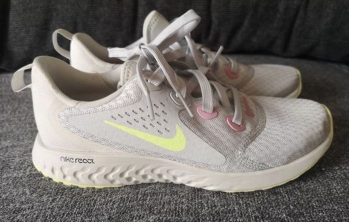 Brand new Nike react reanning shoes size UK 4