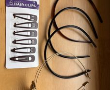 Hairbands and hair clips