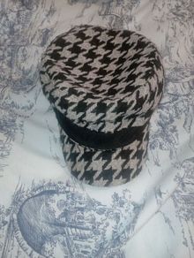 ladies tweed style paperboy hat