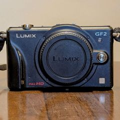 Panasonic Lumix GF2 Compact Mirrorless Camera MFT M43 (Olympus PEN like pl3 pm1)