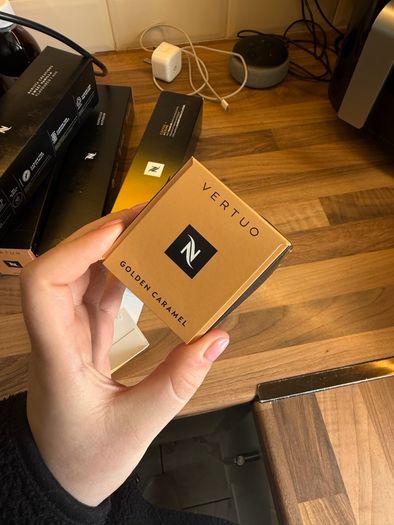 Nespresso by De'Longhi vertuo pop coffee machine