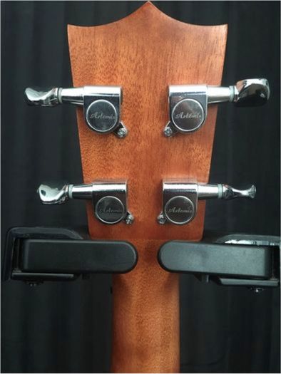 Ukulele TENOR + BEGINNERS COURSE+ full bundle of accessories included!!!