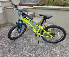 Boys bike