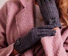 Stylish Grey Gloves - new/with tags