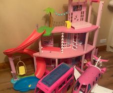 Barbie dream house/Plane/Camper