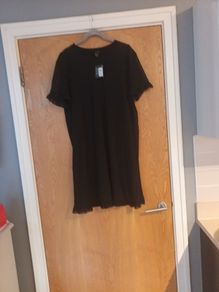 Primark  Black Dress.   S. 14    B.N.W.T. .