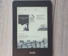 Kindle Paperwhite (Free Post)