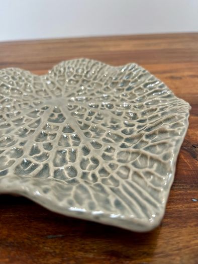 Ceramic Leaf-shaped Tray
