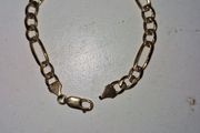 9ct gold figaro bracelet