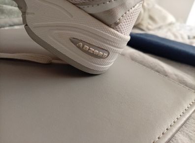 new balance kids