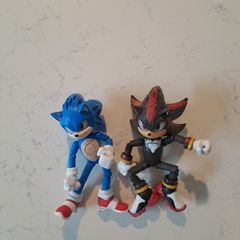 Sonic action figures (2)