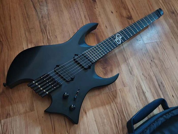 Solar H2.6C Headless Guitar Carbon Black (Delivery available)