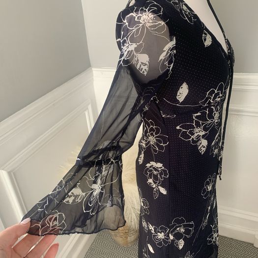 Navy & white floral print dress. Size 8