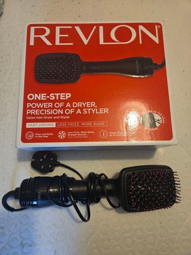 Revlon One-Step Hair Dryer and Styler Like New