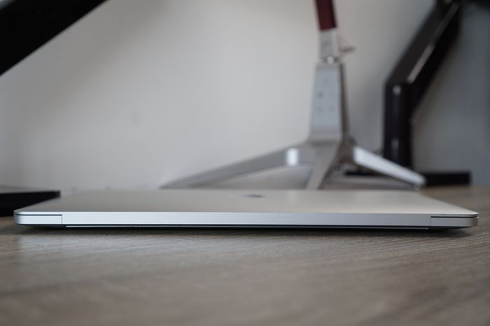 MacbBook Pro 13" 2020 | 10th Gen i5 2.0GHz | 16GB | 512GB