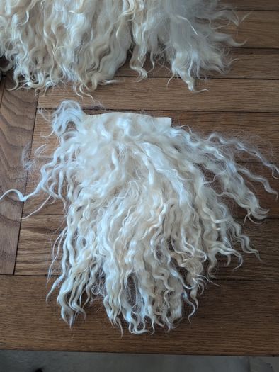 Doll hair Goat skin with long curls
